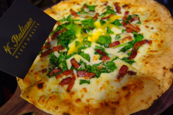 義樓Italiano：1031223[官本金文愛台灣]台中市北區與P小姐一起嗜賣嚐鮮義樓Italiano時尚工業風美味比薩魂還有燉飯與義大利麵