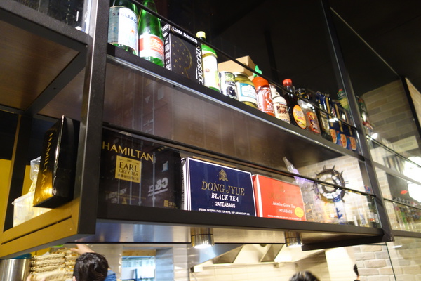 義樓Italiano：1031223[官本金文愛台灣]台中市北區與P小姐一起嗜賣嚐鮮義樓Italiano時尚工業風美味比薩魂還有燉飯與義大利麵