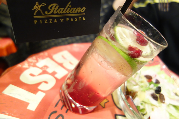 義樓Italiano：1031223[官本金文愛台灣]台中市北區與P小姐一起嗜賣嚐鮮義樓Italiano時尚工業風美味比薩魂還有燉飯與義大利麵