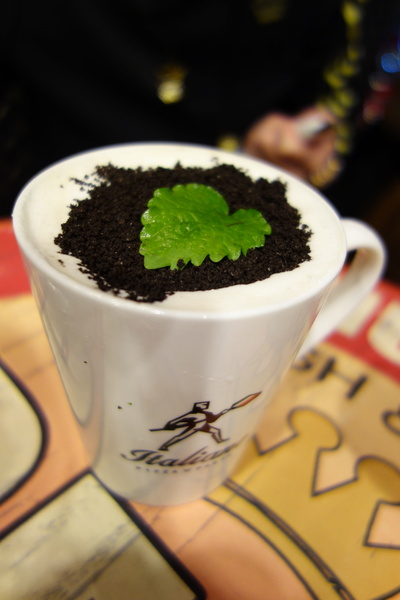 義樓Italiano：1031223[官本金文愛台灣]台中市北區與P小姐一起嗜賣嚐鮮義樓Italiano時尚工業風美味比薩魂還有燉飯與義大利麵