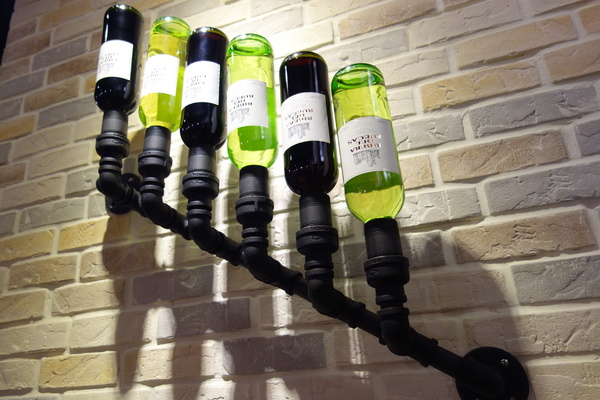 義樓Italiano：1031223[官本金文愛台灣]台中市北區與P小姐一起嗜賣嚐鮮義樓Italiano時尚工業風美味比薩魂還有燉飯與義大利麵