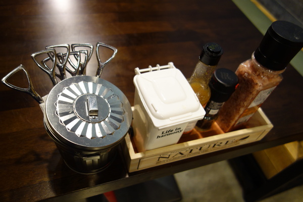 義樓Italiano：1031223[官本金文愛台灣]台中市北區與P小姐一起嗜賣嚐鮮義樓Italiano時尚工業風美味比薩魂還有燉飯與義大利麵