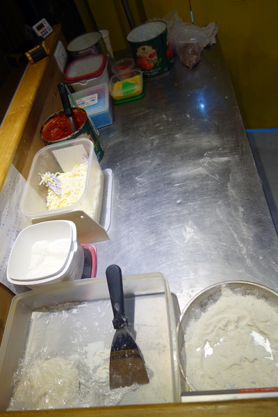 義樓Italiano：1031223[官本金文愛台灣]台中市北區與P小姐一起嗜賣嚐鮮義樓Italiano時尚工業風美味比薩魂還有燉飯與義大利麵