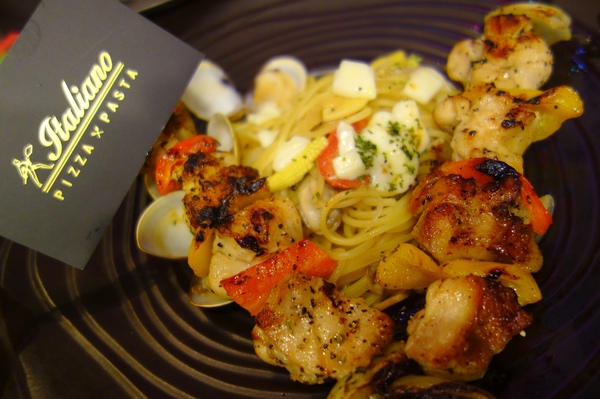 義樓Italiano：1031223[官本金文愛台灣]台中市北區與P小姐一起嗜賣嚐鮮義樓Italiano時尚工業風美味比薩魂還有燉飯與義大利麵