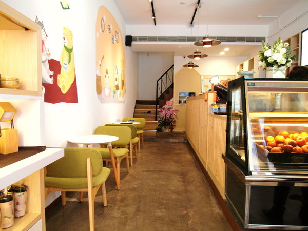 Naked 6:台中咖啡館 ❤ Naked 6