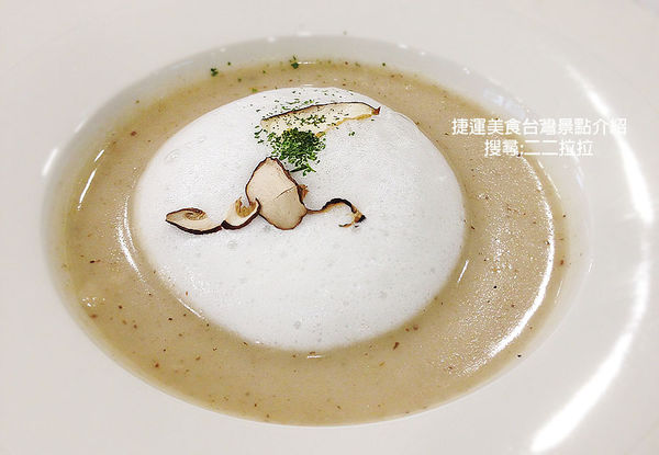 純焠炙烤牛排(中美村店)：桃園 ▉純粹炙烤牛排。完整菜單。朝聖！3C通路燦坤集團開起牛排館啦~/桃園美食、中壢美食