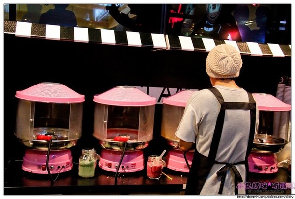 GLAMAIR：【美食♥台北】☼GLAM AIR韓國棉花糖霜淇淋 ☼ 療癒系的霜淇淋看了就有好心情♥♥