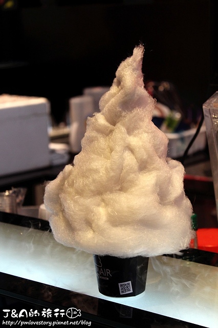 GLAMAIR:【台北】GLAM AIR--浪漫彩虹棉花糖和濃郁香蕉霜淇淋~