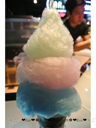 GLAMAIR：【食記】oO。台北 信義A11館 GLAMAIR　少女好愛自拍的彩虹霜淇淋，大家也趕快去轉圈拍照吧～。o○。