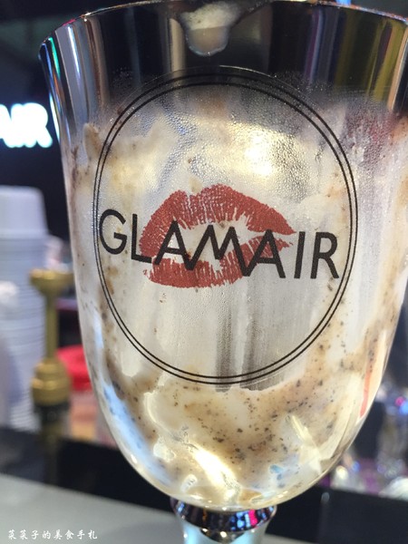 GLAMAIR：[台北信義區]Glam Air|韓國棉花糖冰淇淋-雨天限定烏雲棉花糖|咖啡迷不容錯過的提拉米蘇霜淇淋|新光三越A11