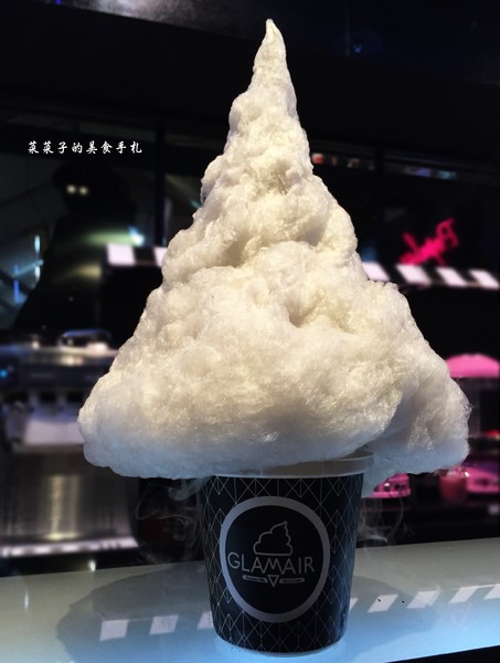 GLAMAIR：[台北信義區]Glam Air|韓國棉花糖冰淇淋-雨天限定烏雲棉花糖|咖啡迷不容錯過的提拉米蘇霜淇淋|新光三越A11