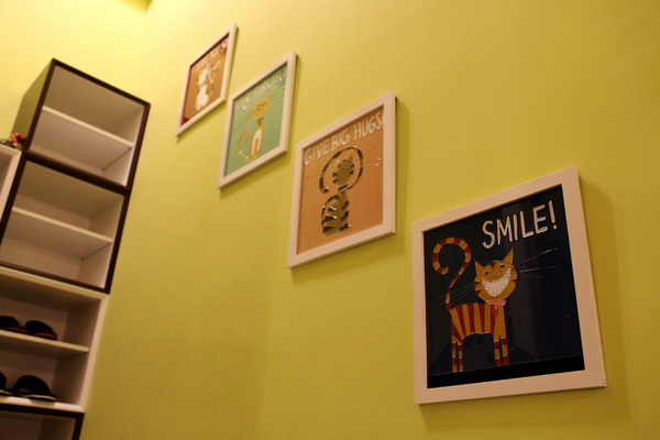 月牙兒民宿：屏東縣●東港-月牙兒旅宿~讓人賓至如歸的溫馨民宿~還有可愛小小店長呦！❤❤❤