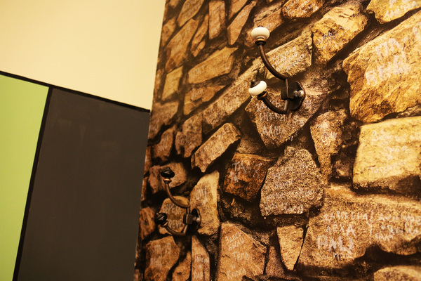 月牙兒民宿：屏東縣●東港-月牙兒旅宿~讓人賓至如歸的溫馨民宿~還有可愛小小店長呦！❤❤❤