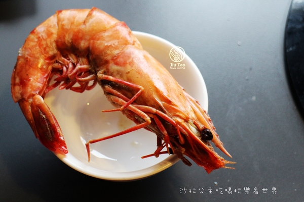 九濤石頭火鍋:淡水美食『九濤石頭火鍋』淡水老街/大塊牛排旁/自製手工沙茶/淡水捷運站