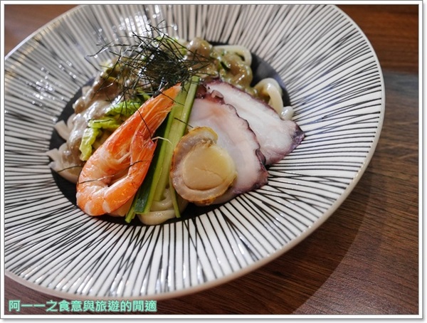 鮨匠手作壽司：台中美食 鮨匠手作壽司～驚喜連連的創意日式料理 平價享受