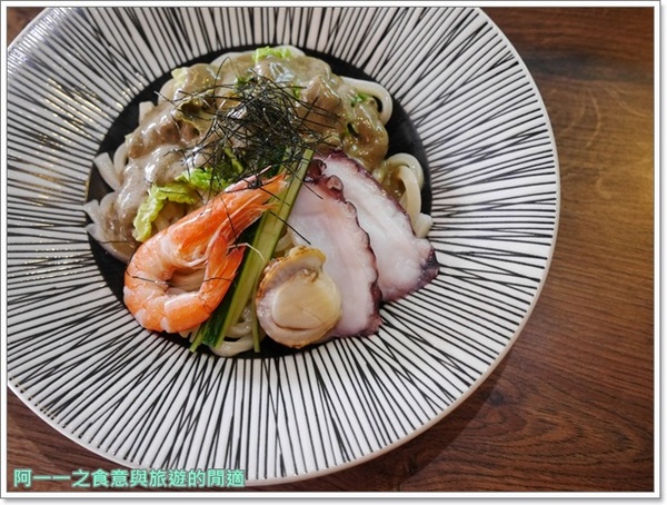 鮨匠手作壽司：台中美食 鮨匠手作壽司～驚喜連連的創意日式料理 平價享受