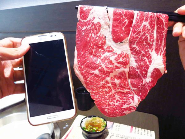 【新莊火鍋】二木坊日式涮涮鍋火鍋店-活蝦群舞美味鮮甜