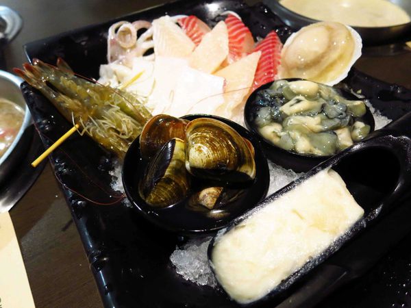 【新莊火鍋】二木坊日式涮涮鍋火鍋店-活蝦群舞美味鮮甜