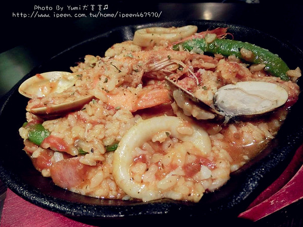 艾德華貝拉美式廚房:【邀稿】台中北區五常街餐廳!推薦→手工桿皮美味披薩讓我念念不忘@艾德華貝拉美式廚房E& B Kitchen