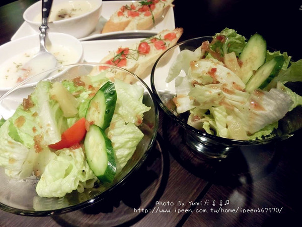 艾德華貝拉美式廚房:【邀稿】台中北區五常街餐廳!推薦→手工桿皮美味披薩讓我念念不忘@艾德華貝拉美式廚房E& B Kitchen