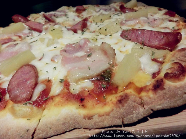 艾德華貝拉美式廚房:【邀稿】台中北區五常街餐廳!推薦→手工桿皮美味披薩讓我念念不忘@艾德華貝拉美式廚房E& B Kitchen