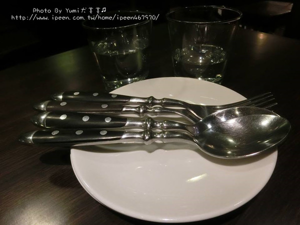 艾德華貝拉美式廚房:【邀稿】台中北區五常街餐廳!推薦→手工桿皮美味披薩讓我念念不忘@艾德華貝拉美式廚房E& B Kitchen