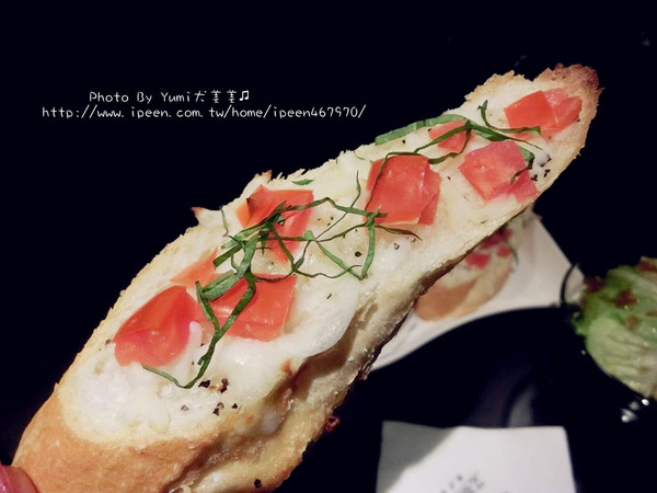 艾德華貝拉美式廚房:【邀稿】台中北區五常街餐廳!推薦→手工桿皮美味披薩讓我念念不忘@艾德華貝拉美式廚房E& B Kitchen