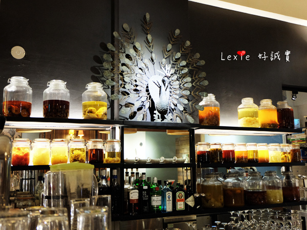 迪化街鹹花生孔雀14