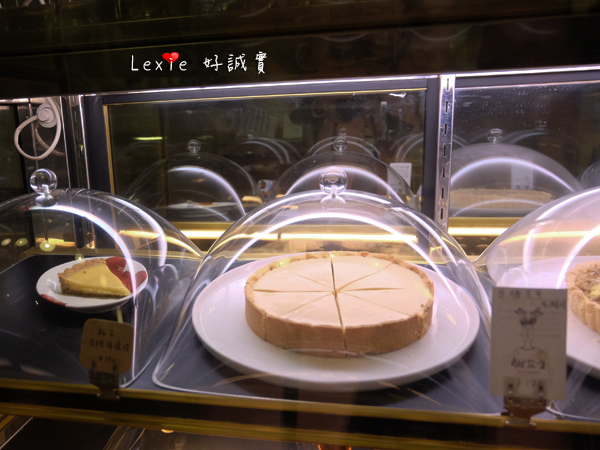 迪化街鹹花生孔雀10