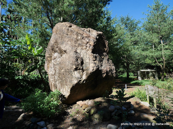 禪與松休閒養生會館：【景點】南投禪與松休閒養身會館@水里 : 最後的秘境？! 私人招待所變身檜木屋度假山莊