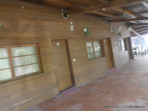 禪與松休閒養生會館：【景點】南投禪與松休閒養身會館@水里 : 最後的秘境？! 私人招待所變身檜木屋度假山莊