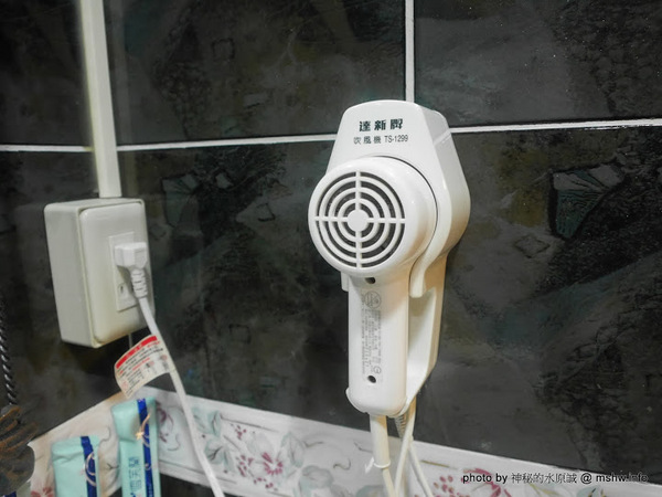 禪與松休閒養生會館：【景點】南投禪與松休閒養身會館@水里 : 最後的秘境？! 私人招待所變身檜木屋度假山莊