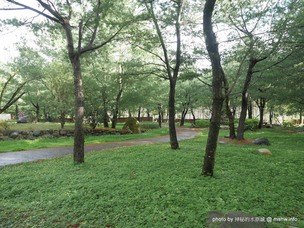 禪與松休閒養生會館：【景點】南投禪與松休閒養身會館@水里 : 最後的秘境？! 私人招待所變身檜木屋度假山莊