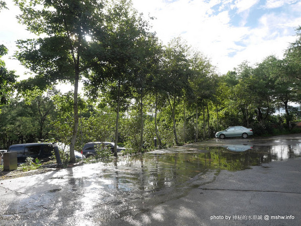 禪與松休閒養生會館：【景點】南投禪與松休閒養身會館@水里 : 最後的秘境？! 私人招待所變身檜木屋度假山莊