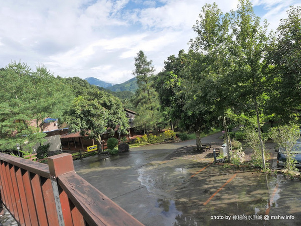 禪與松休閒養生會館：【景點】南投禪與松休閒養身會館@水里 : 最後的秘境？! 私人招待所變身檜木屋度假山莊