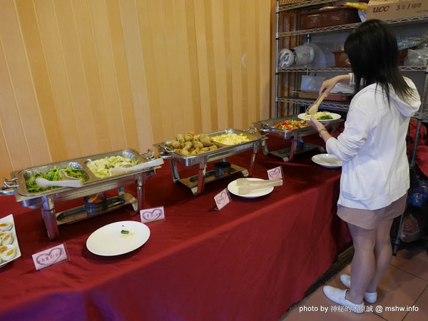 禪與松休閒養生會館：【景點】南投禪與松休閒養身會館@水里 : 最後的秘境？! 私人招待所變身檜木屋度假山莊