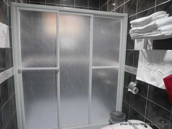 禪與松休閒養生會館：【景點】南投禪與松休閒養身會館@水里 : 最後的秘境？! 私人招待所變身檜木屋度假山莊