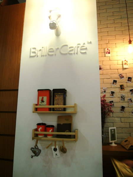 茪點咖啡(原維特比利時鬆餅專賣店)(一中錦新店)：台中邀約 ❤ 茪點咖啡