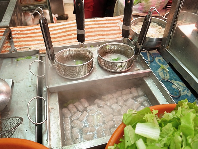 台南美食50年老店-卓家汕頭魚麵、冰鄉水果店