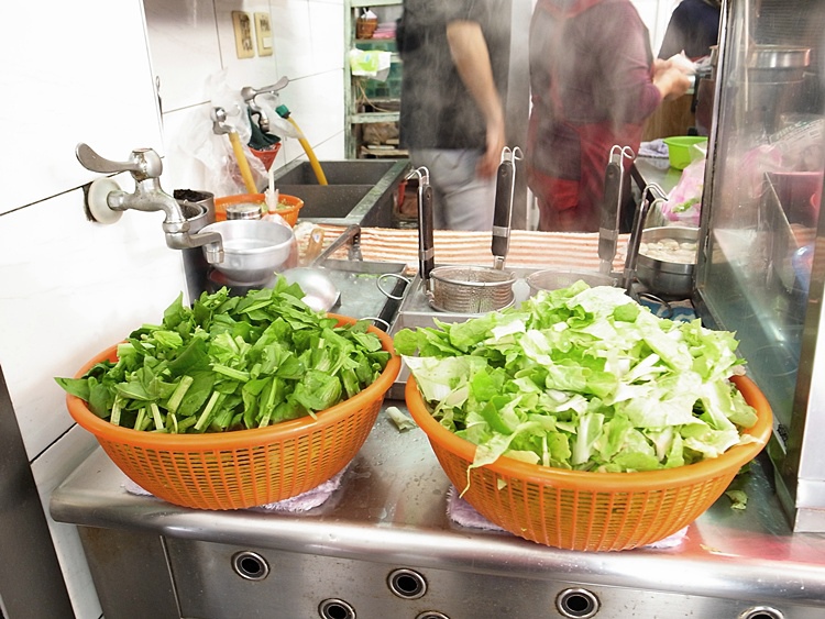 台南美食50年老店-卓家汕頭魚麵、冰鄉水果店