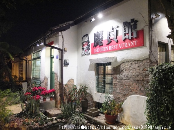 麗貞館軍事主題餐廳：【美食特搜。屏東市】麗貞館軍事主題餐廳。軍事主題結合眷村文化 不衝突的美味交流