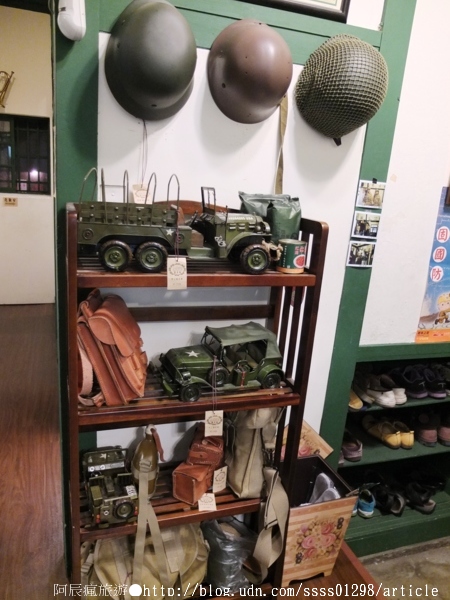 麗貞館軍事主題餐廳：【美食特搜。屏東市】麗貞館軍事主題餐廳。軍事主題結合眷村文化 不衝突的美味交流