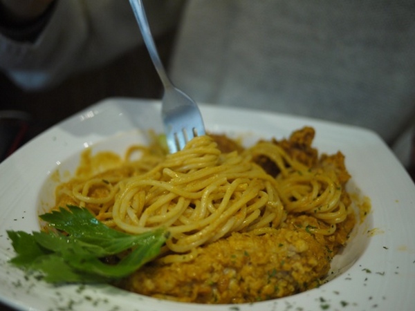 鄰居家 NEXT DOOR 松菸店：遊。北市信義區。親子人妻團 1月小聚會 松煙文創 & Next Door 鄰居家 美義式料理