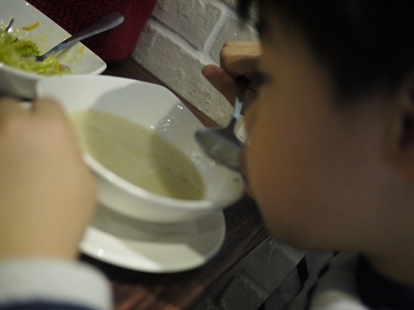 鄰居家 NEXT DOOR 松菸店：遊。北市信義區。親子人妻團 1月小聚會 松煙文創 & Next Door 鄰居家 美義式料理