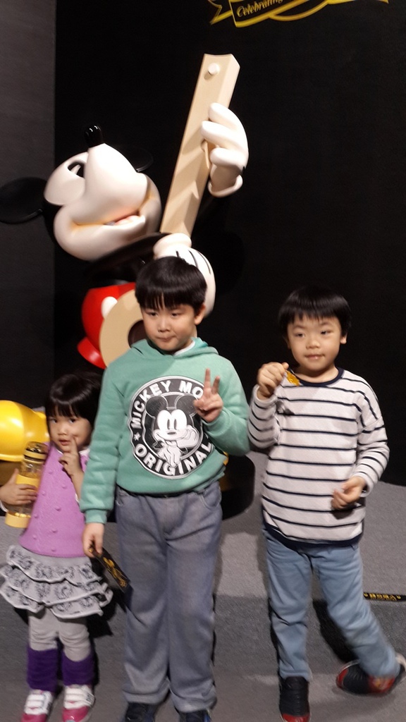 鄰居家 NEXT DOOR 松菸店：遊。北市信義區。親子人妻團 1月小聚會 松煙文創 & Next Door 鄰居家 美義式料理