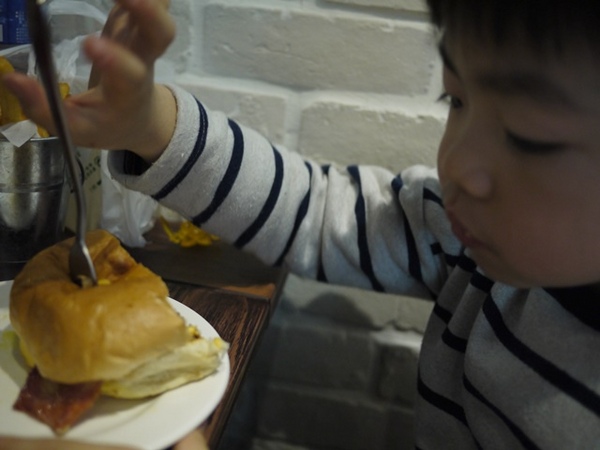 鄰居家 NEXT DOOR 松菸店：遊。北市信義區。親子人妻團 1月小聚會 松煙文創 & Next Door 鄰居家 美義式料理