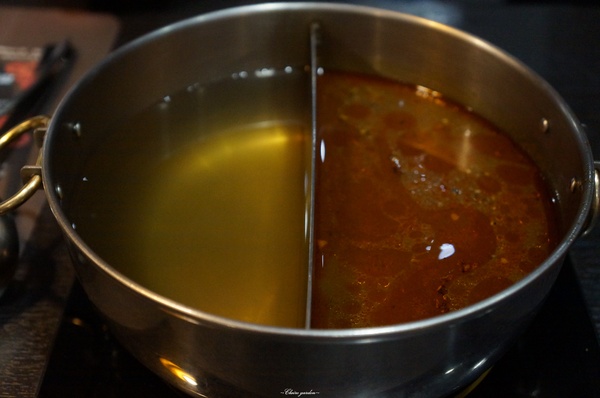 紅九九個人式麻辣鍋(原禎記館)：[試吃]台北捷運國父紀念館站紅九九個人式麻辣鍋~吃火鍋享受英式下午氛圍吧