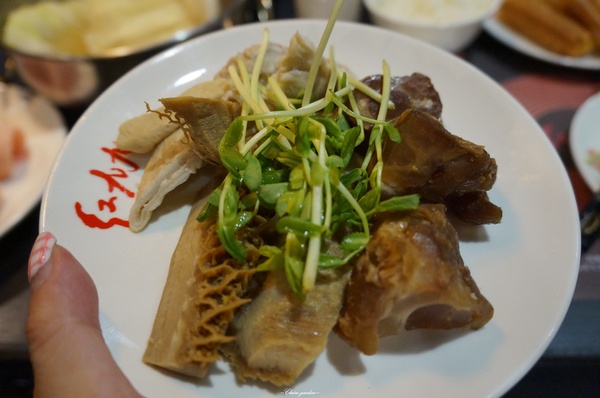 紅九九個人式麻辣鍋(原禎記館)：[試吃]台北捷運國父紀念館站紅九九個人式麻辣鍋~吃火鍋享受英式下午氛圍吧