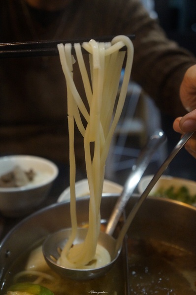 紅九九個人式麻辣鍋(原禎記館)：[試吃]台北捷運國父紀念館站紅九九個人式麻辣鍋~吃火鍋享受英式下午氛圍吧