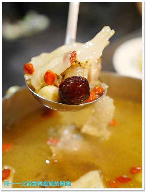 紅九九個人式麻辣鍋(原禎記館):台北東區美食 紅九九個人麻辣鍋 天麻竹笙雞~一人也能享受美味養生火鍋